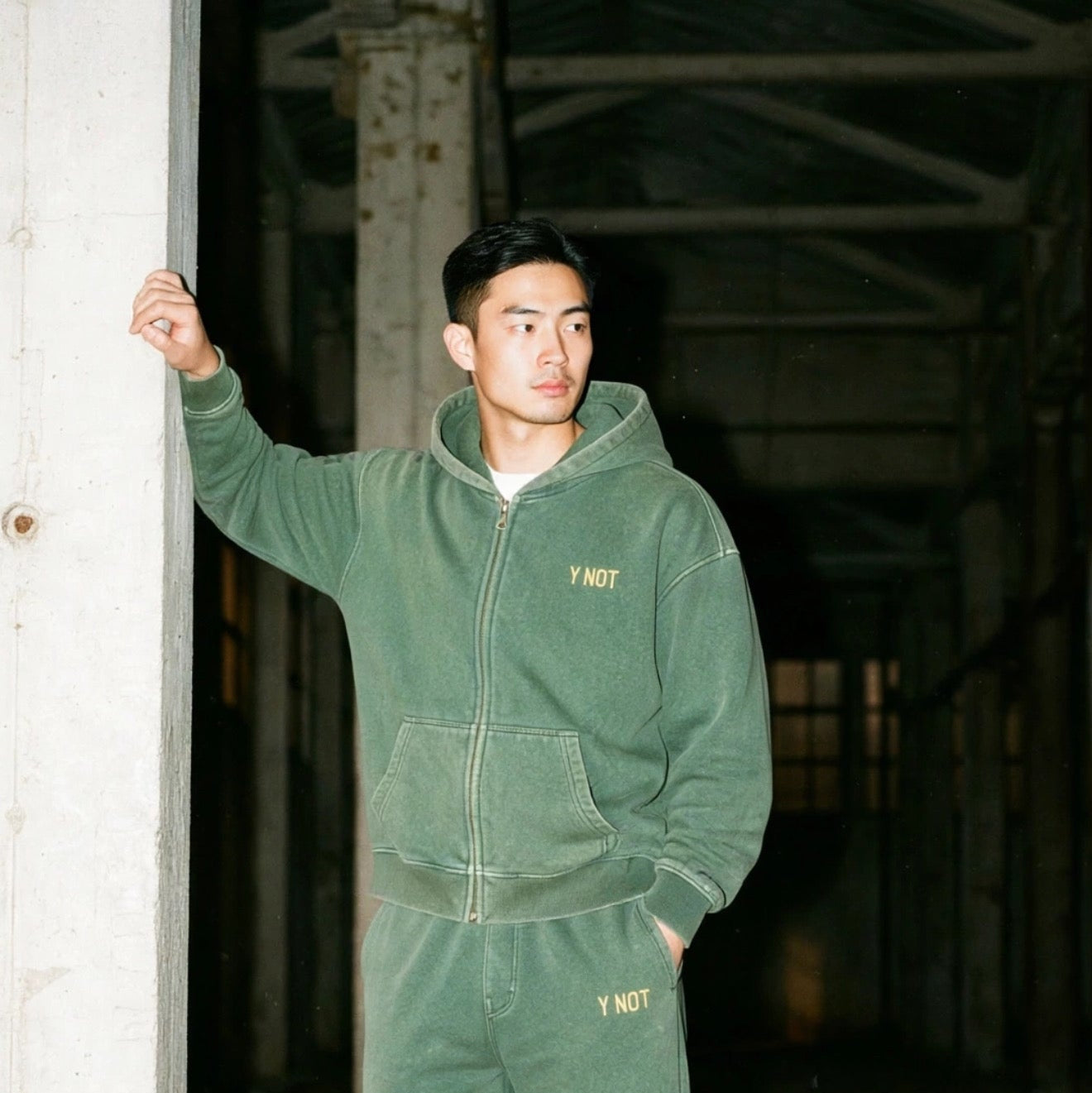 Vintage Oversized Full Zip Kangaroo Pocket Hoodie
